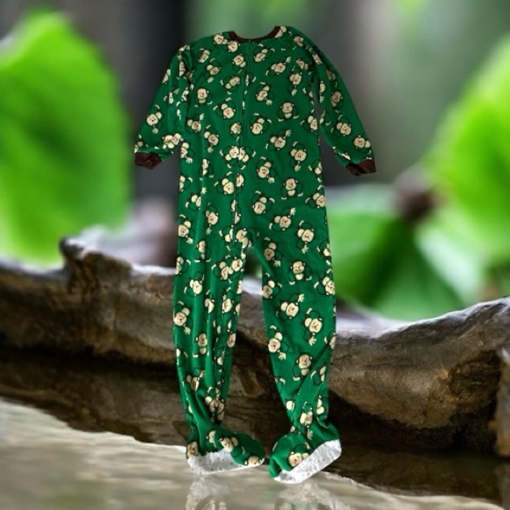 🐵CARTER’S: Boy size 7, monkey theme long sleeve pajama footsie preowned.